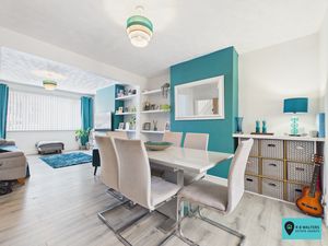 Dining Area - click for photo gallery